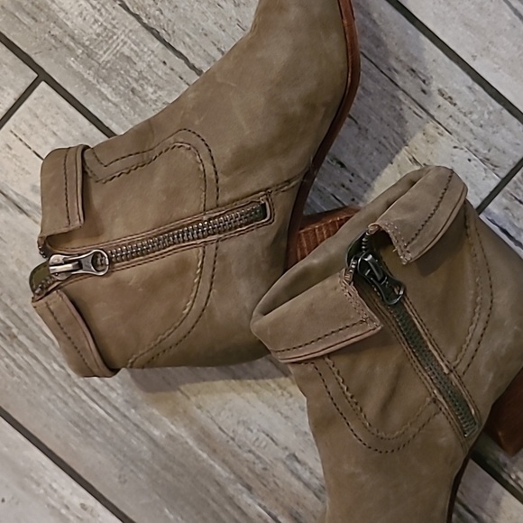 Sam Edelman Louis Louie Taupe Green Suede Leather Fringe Ankle Boots 10 Western - Picture 14 of 14